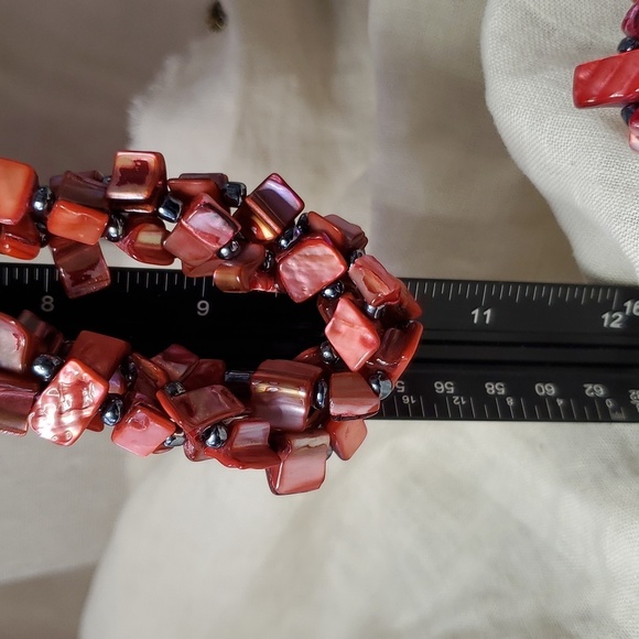 Cranberry Red Shell and Hematite Set - Picture 5 of 6
